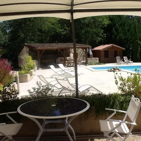 Δωμάτια σε οικογενειακή κατοικία Aux Blanches Pierres