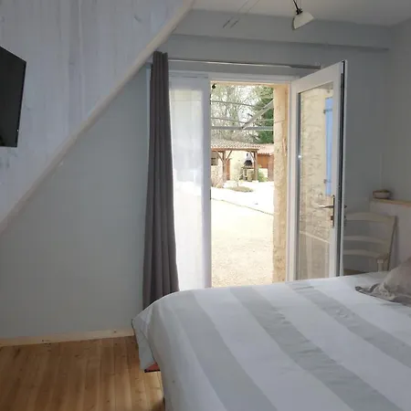 Δωμάτια σε οικογενειακή κατοικία Aux Blanches Pierres Fumel