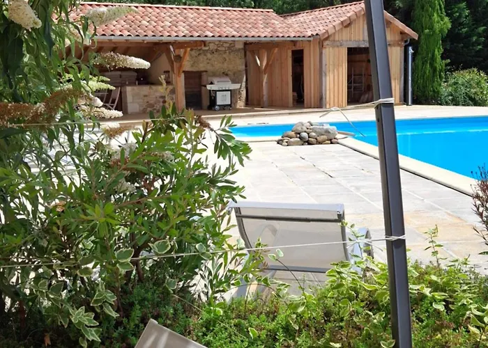 Aux Blanches Pierres Privatunterkunft Fumel