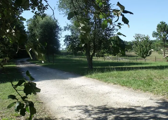 Privatunterkunft Aux Blanches Pierres